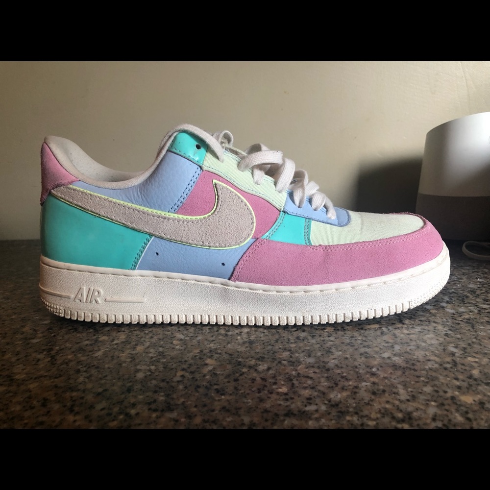 Nike Air Force 1 07 QS